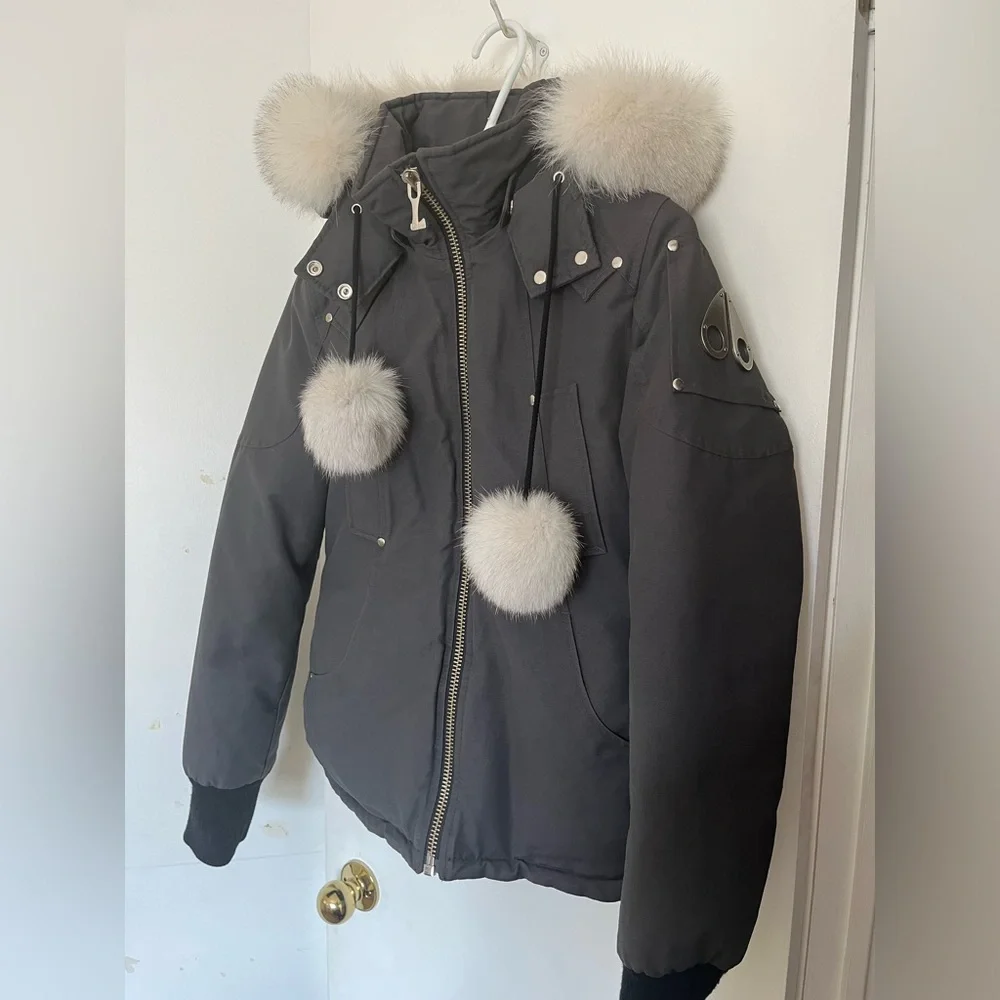 ACCEPTING OFFERS - Women’s Mooseknuckle Beaver Bomber Size Small - Picture 1 of 4